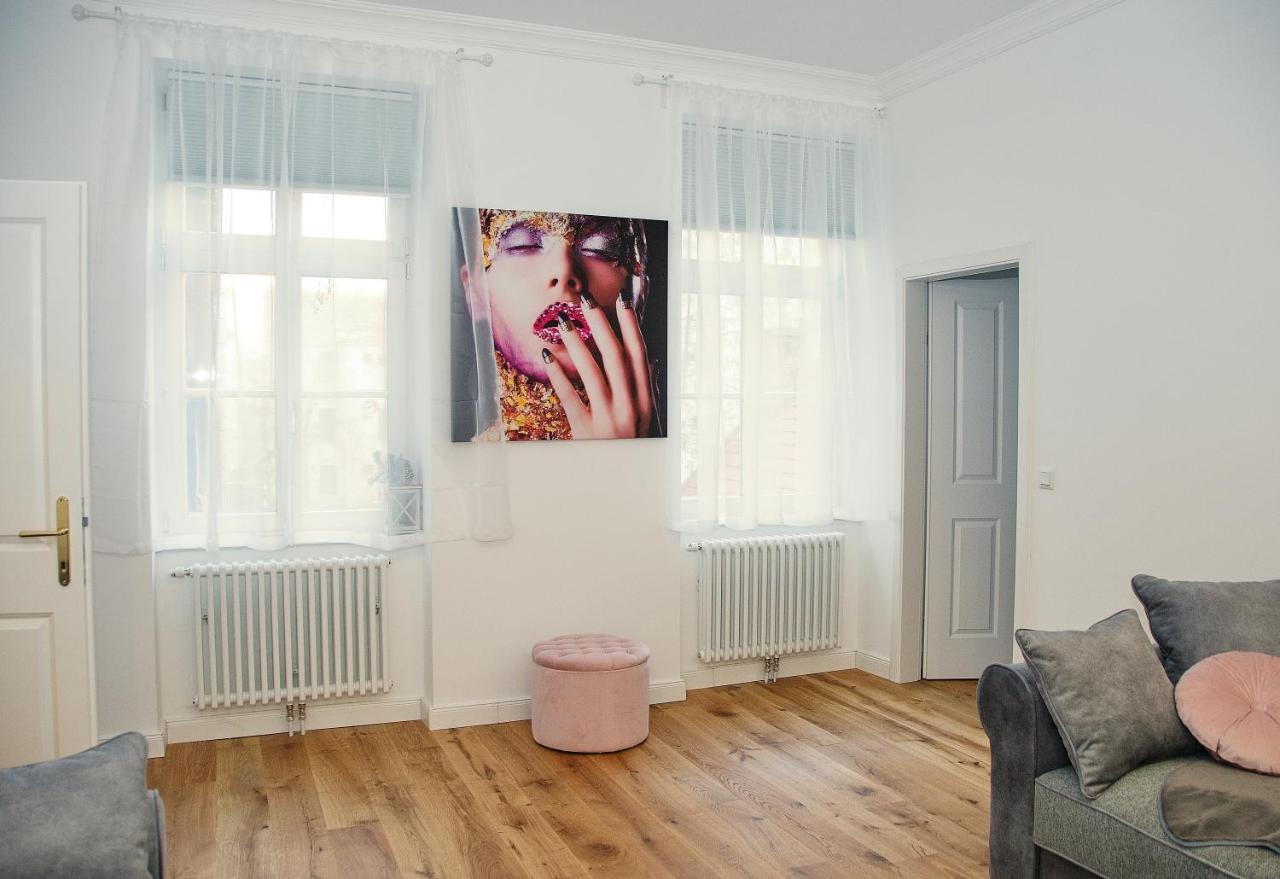 Pink Lotus Apartment Vienna Luaran gambar