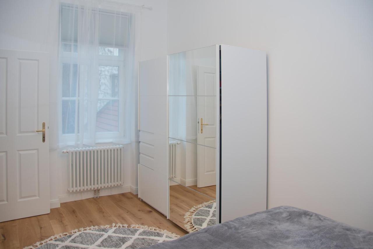Pink Lotus Apartment Vienna Luaran gambar