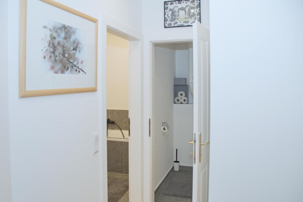 Pink Lotus Apartment Vienna Luaran gambar